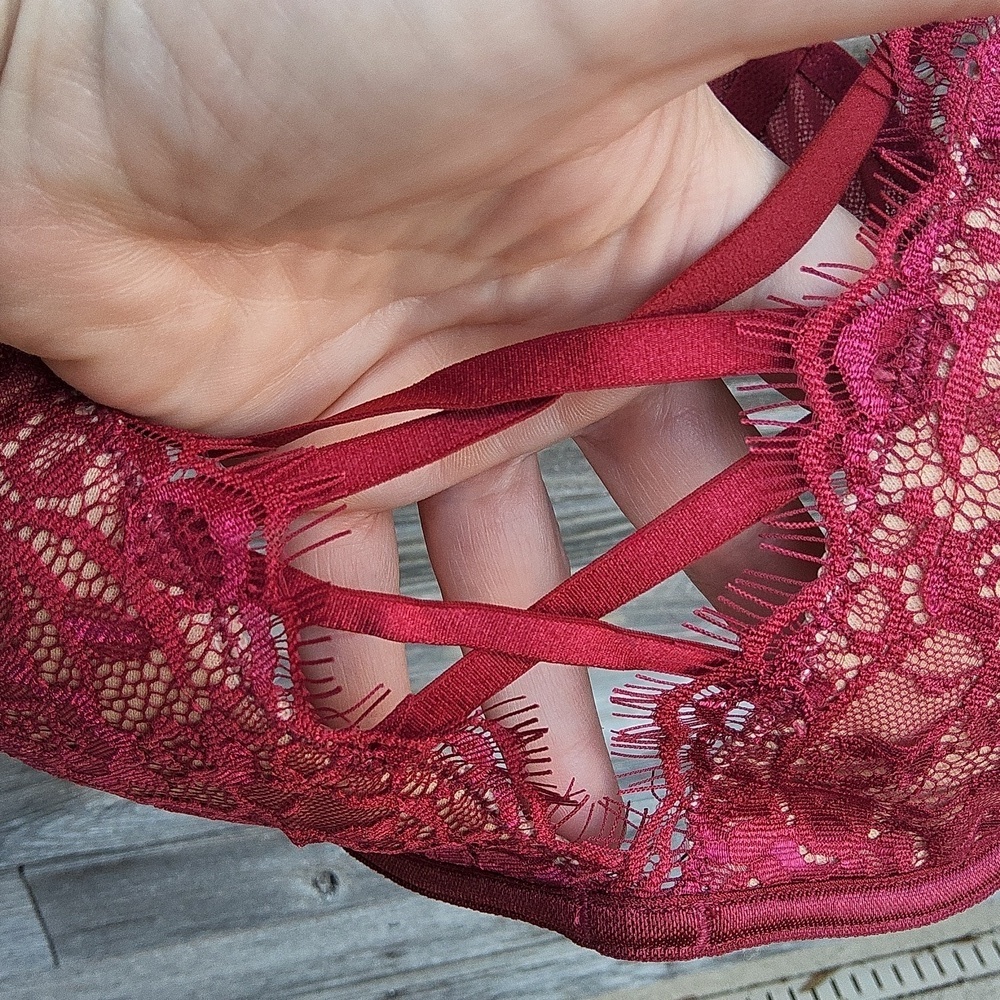 Adore Me Deep Red Underwire Bra Size 38D - Picture 3 of 12